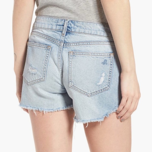 NWT DL1961 Light Wash Jean Shorts - Picture 3 of 4